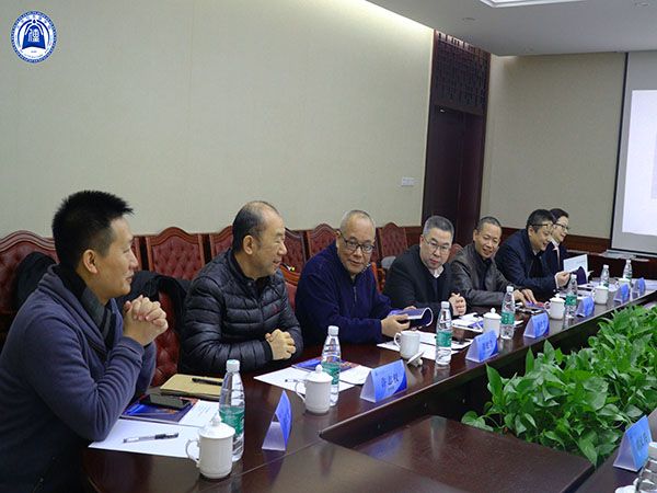 5c16fce56eacd.jpg