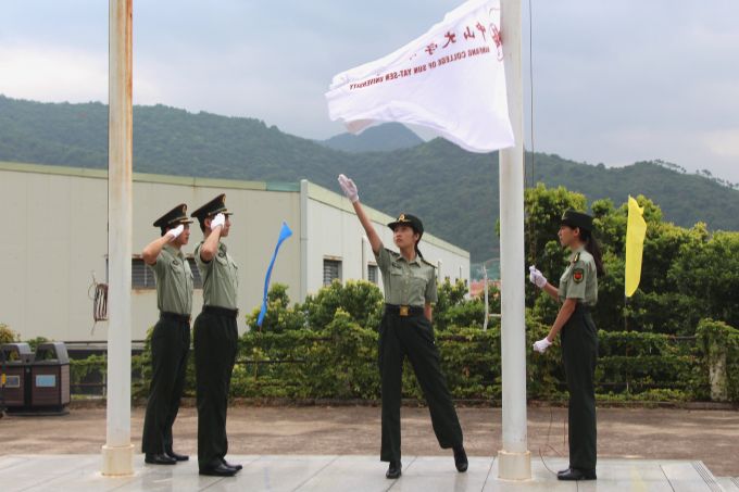 59bb33e25b9d1.jpg 升校旗.jpg